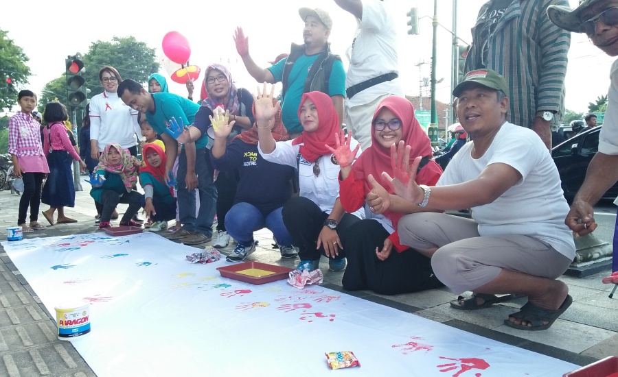 Dukungan dari masyarakat