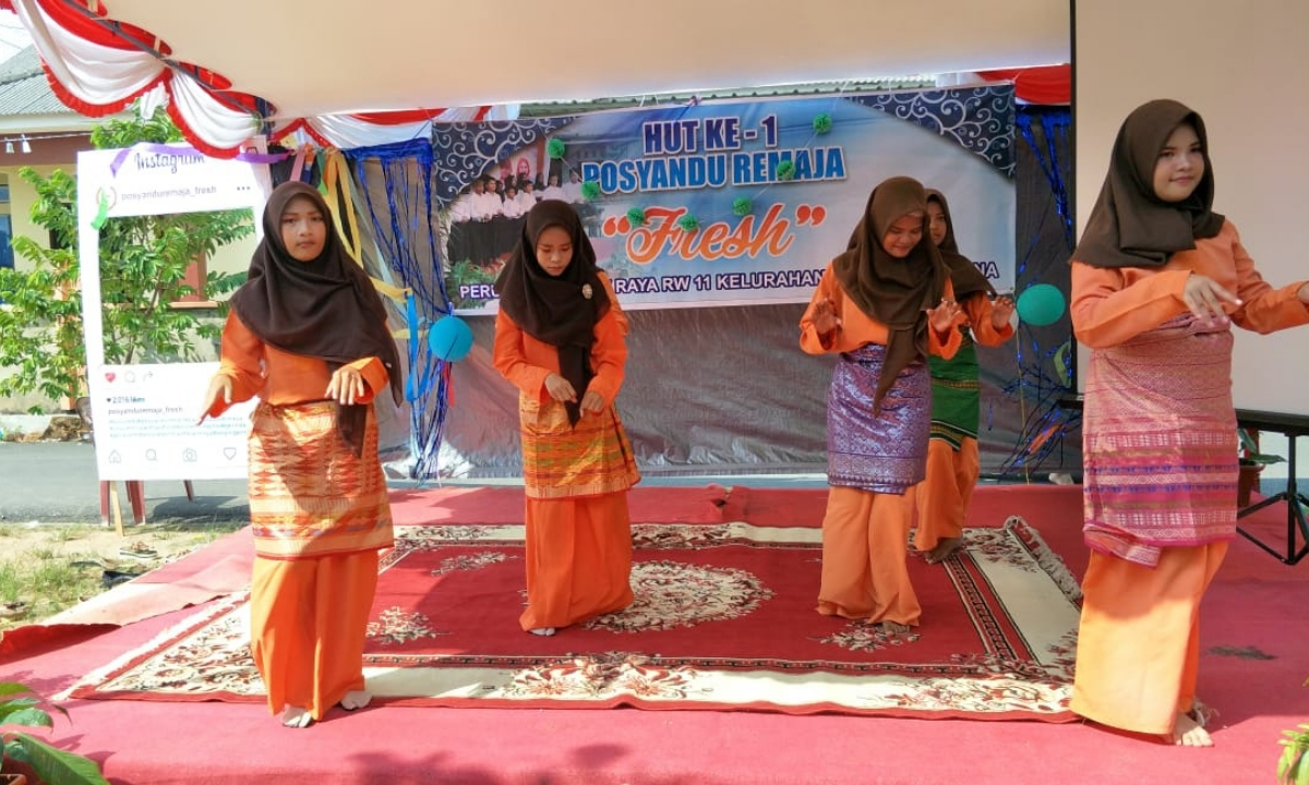 Kreatifitas Seni Kader Posyandu Remaja Fresh