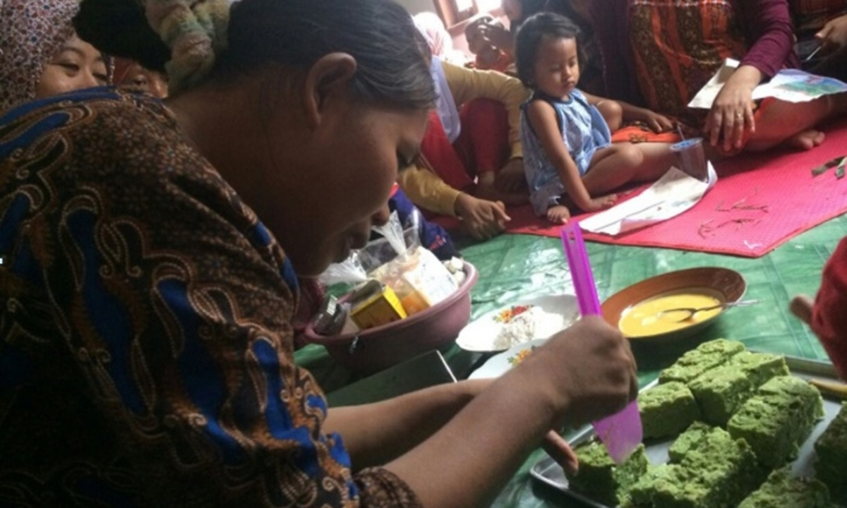 Praktik pengolahan kelor sebagai makanan kreatif