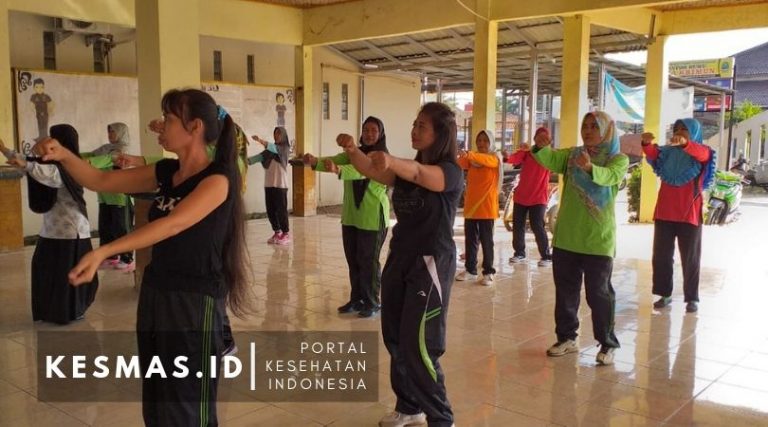 Cegah Resiko Penyakit Degeneratif Puskesmas Losarang Ajak Warga Rutin Olah Raga