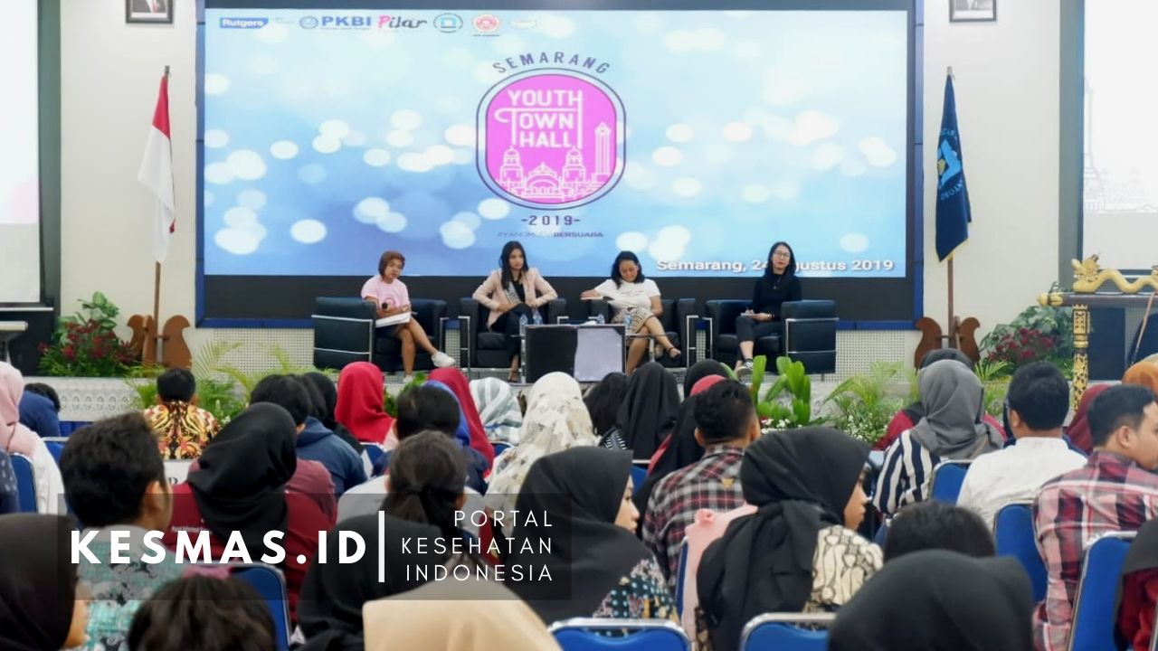 Yang Muda, Yang Bersuara di Semarang Youth Town Hall 2019