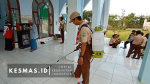 Cegah Penyebaran Covid-19, SBH Ranting Banyuglugur Lakukan Penyemprotan Disinfektan