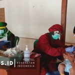 Ditengah Pandemi, Puskesmas Ronowijayan Tetap Laksanakan Imunisasi