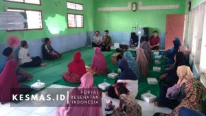 Kenali Microplastic dan Bahayanya Bagi Manusia & Lingkungan