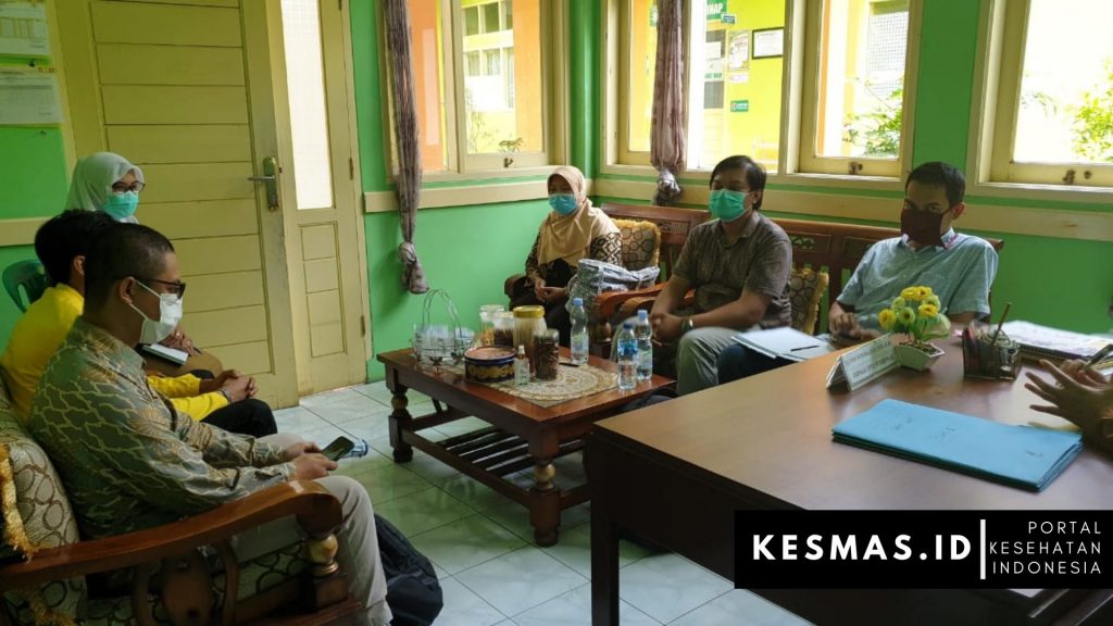 Sosialisasi Aplikasi RESPON di Puskesmas TInewati