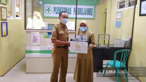 Bantuan 400 Pcs Masker Medis Dari ALURA (Alumni Pencerah Nusantara) Untuk Kesiapsiagaan Bencana Erupsi Gunung Semeru