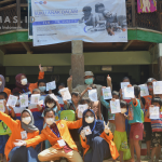 Mahasiswa FKIK Universitas Jambi Melakukan Pengabdian Pada Suku Anak Dalam