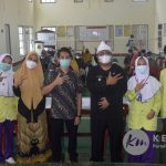 Mahasiswa STIKes Kuningan Ajari Warga Buat Alat Pengolah Sampah