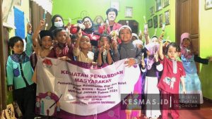 Mahasiswa Kesmas STIKIM Ajak Murid TPA Miftahul Jannah Jaga Kesehatan Gigi & Mulut