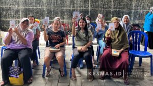 Cegah Stunting di Wilayah Kelurahan Cengkareng Barat, Mahasiswa PBL KesMas UIN Syarif Hidayatullah Jakarta Adakan DIKSI