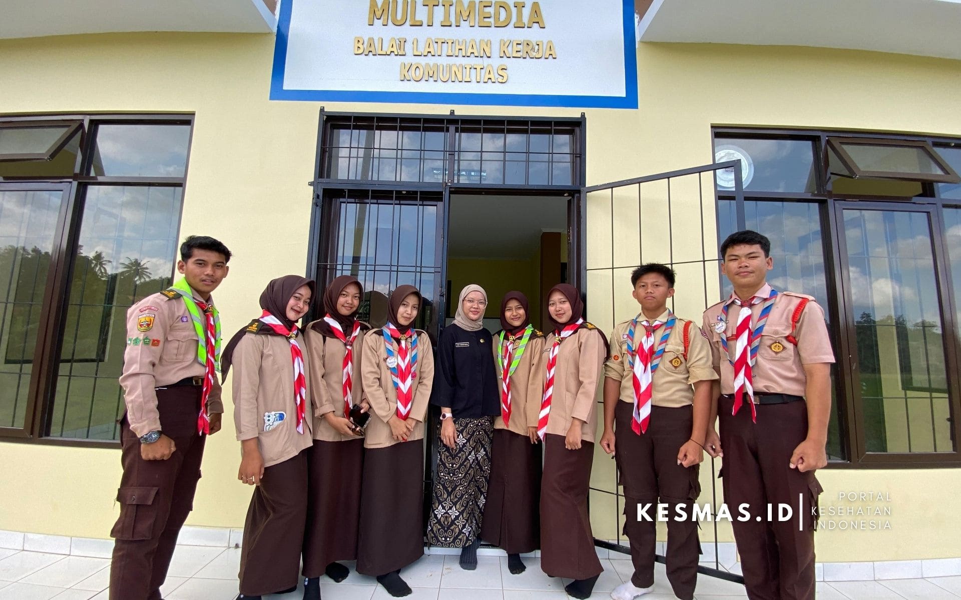 Peringati Hari SBH Puskesmas Cipatujah Lakukan Pembinaan Poskestren Nursyamsiyyah