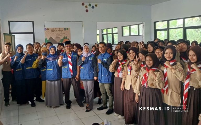 Antusiasme Pramuka SMK Dalam Perayaan SBH Bersama Puskesmas Sukaresik