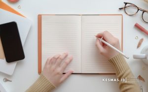 Tenaga Kesehatan Menulis, Kunci Sukses Transformasi Kesehatan di Indonesia