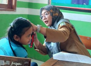 Puskesmas Semin Adakan Skrining Kesehatan di SD 1 Bulurejo