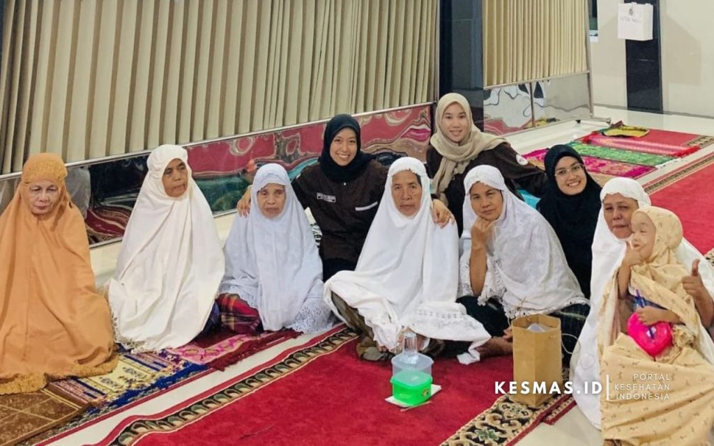 Kegiatan MBKM-MD FKM UNAND, Penyuluhan Kesehatan Wanita Menopause