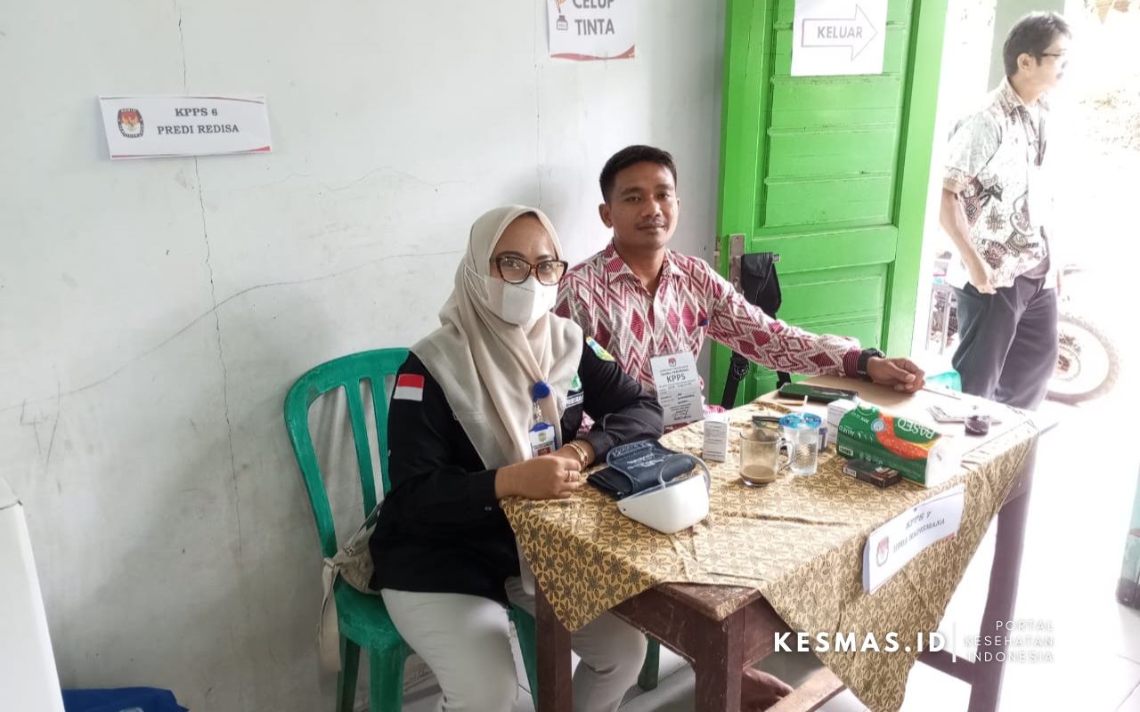 Pelayanan Kesehatan oleh Tenaga Kesehatan Puskesmas Cikatomas pada Pilkada Serentak