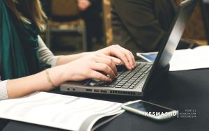 80% Orang Hanya Melihat Judul Artikel