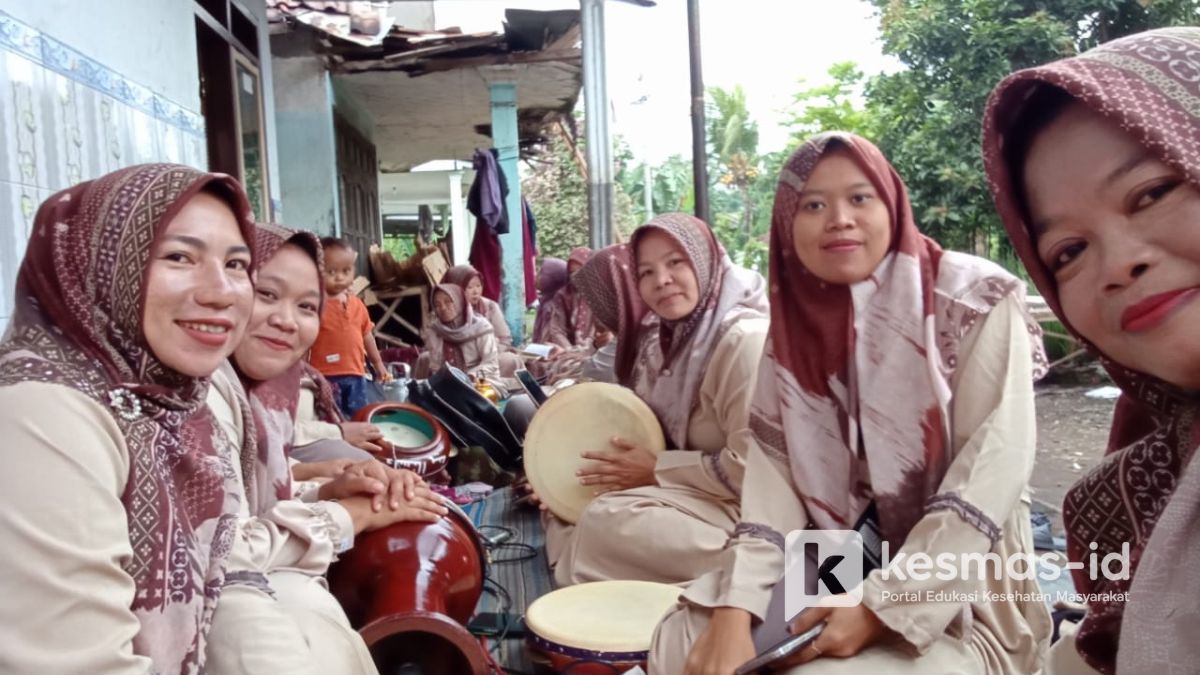 kader kesehatan desi sholeha