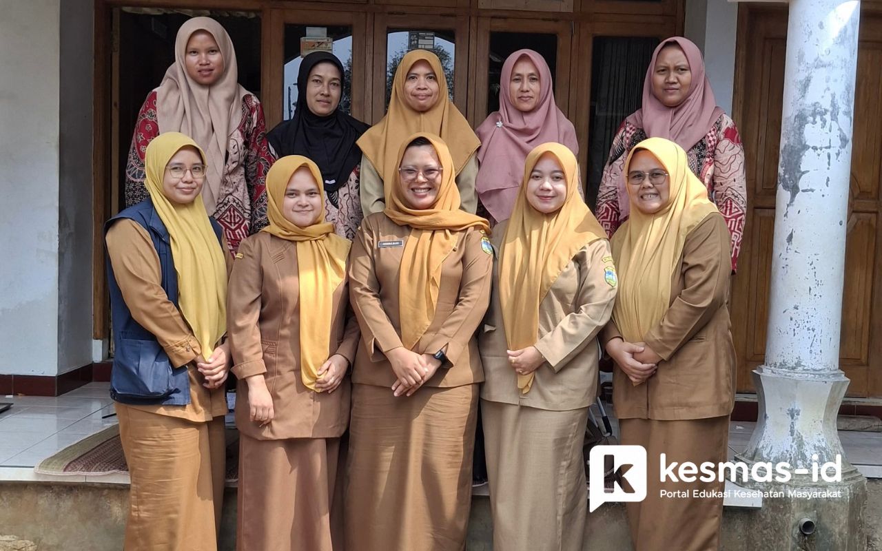 Cek Kesehatan Gratis di Posyandu Belibis 2 Desa Nangtang bersama Tim Puskesmas dan Tim Posyandu.