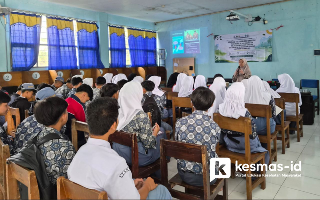 Penyuluhan Obesitas pada Remaja di SMK Daarudda’wah