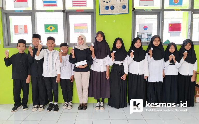 POPM Kecacingan di SDN Sadaukir Desa Sukapura Kecamatan Sukaraja