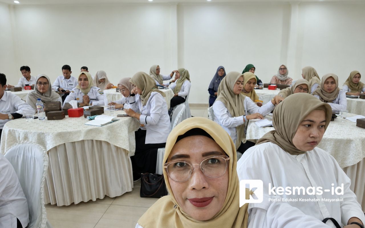 Peserta mengikuti kegiatan sosialisasi pembudayaan hidup sehat